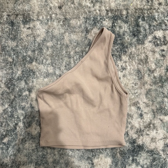 Top - Picture 2 of 2